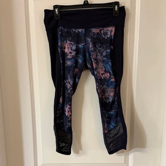 Lululemon Athletica Abstract Blue and Pink Leggings - Picture 1 of 9